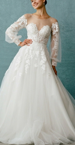 BICICI & COTY wedding dress with FREE matching cathedral pearl veil - Picture 2 of 13